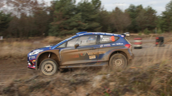 2. Anders Grondal / Magnus Fuglerud (NOR / NOR, Ford Fiesta R5) +00:01,1