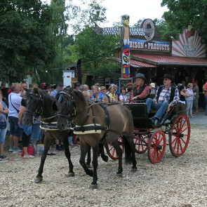 et. größere Kutsche