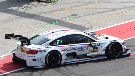 #100 / Martin Tomczyk / BMW Team Schnitzer